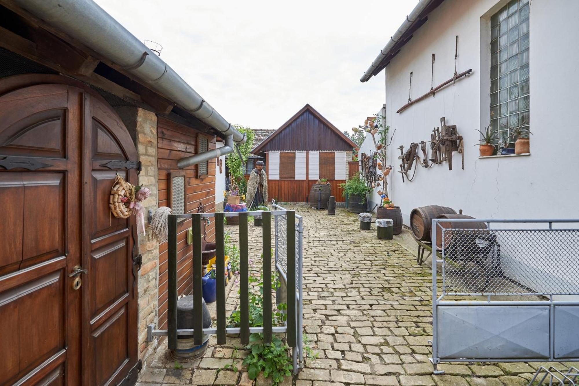 Ana Guesthouse Senta 外观 照片