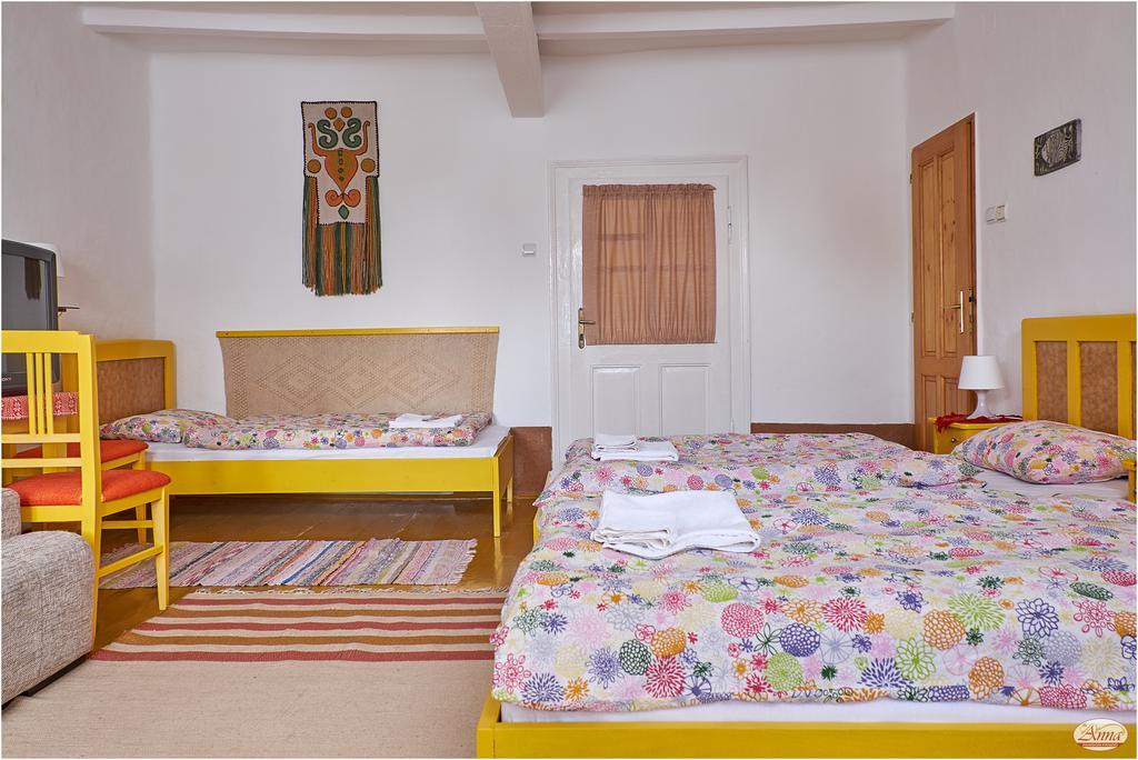 Ana Guesthouse Senta 外观 照片